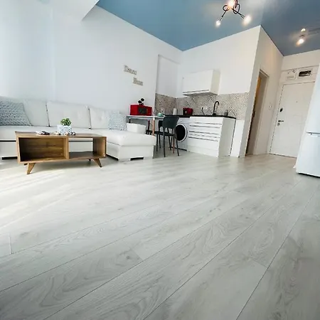 Cazare Mamaia Nord! Apartament Pe Plaja !! ナボダリ