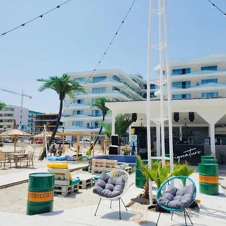 Cazare Mamaia Nord! Apartament Pe Plaja !! アパート *